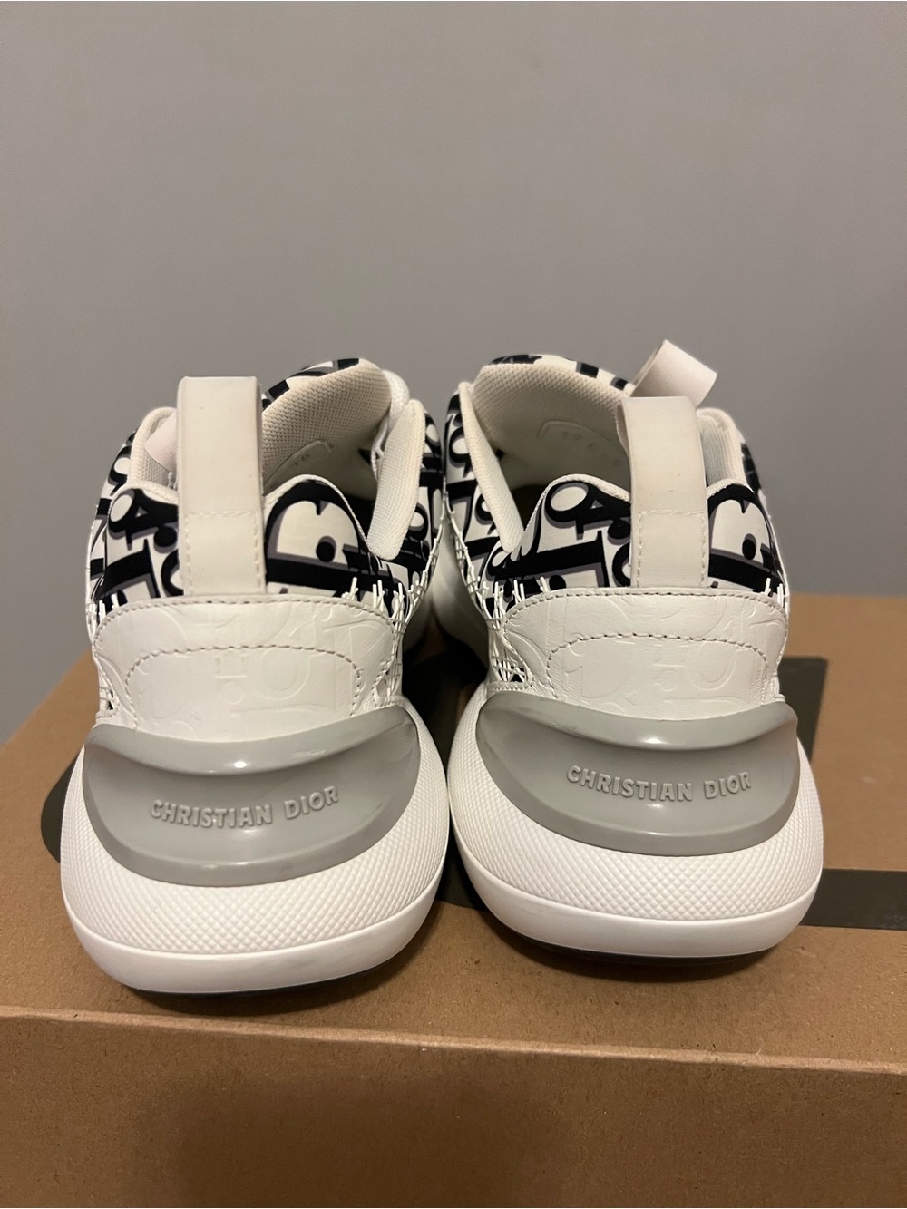 Dior White and Black Oblique Mesh Sneakers - Picture 3 of 7